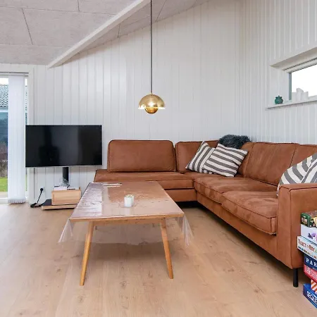 8 Person In Sydals *