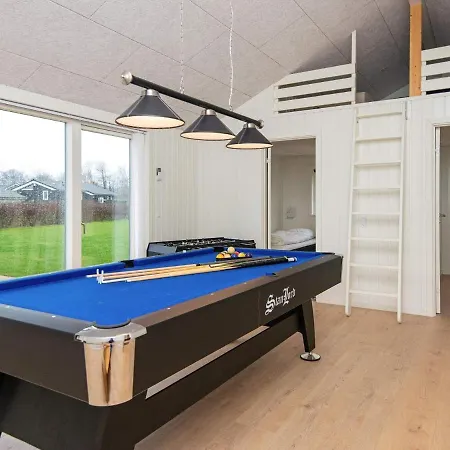 8 Person In Sydals *